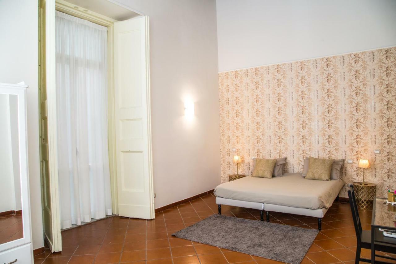 Domus Donnaregina Apartments Neapel Exterior foto