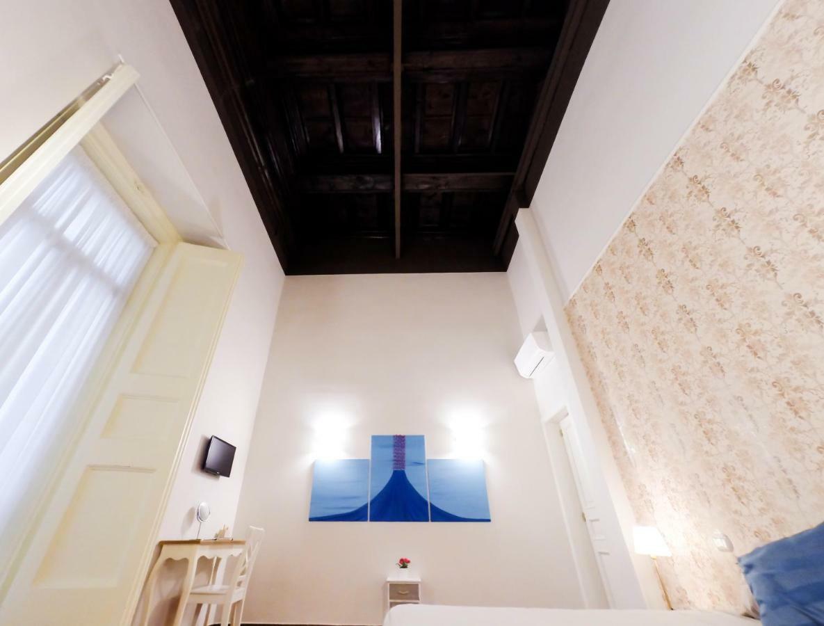 Domus Donnaregina Apartments Neapel Exterior foto